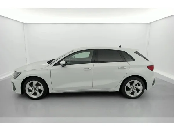 AUDI A3 Sportback (2021) — foto 31 van 36