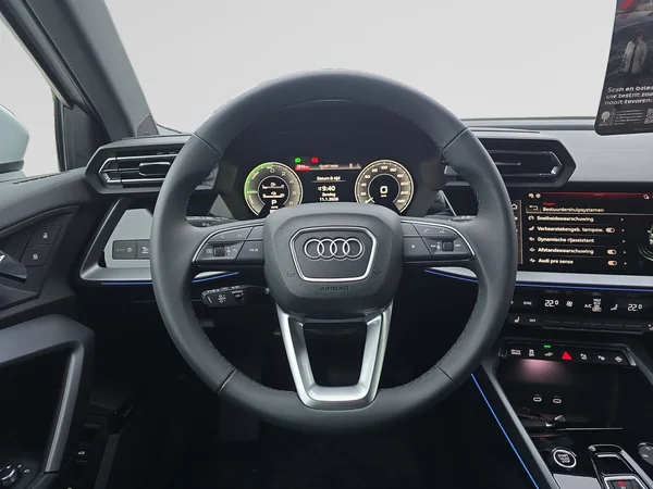 AUDI A3 Sportback PHEV (2025) — foto 2 van 19