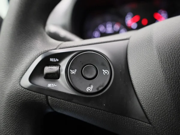 Opel Combo (2022) — foto 10 van 36