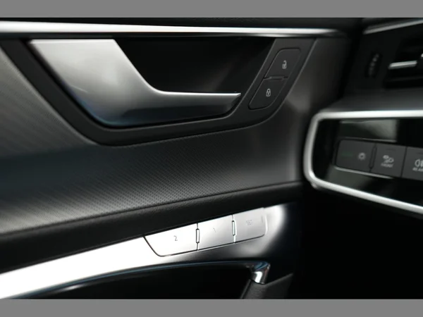 AUDI A6 Avant (2024) — foto 7 van 31