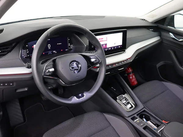 SKODA Octavia Combi (2024) — foto 17 van 18