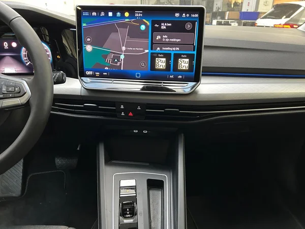 VOLKSWAGEN Golf VII SW (2025) — foto 3 van 24