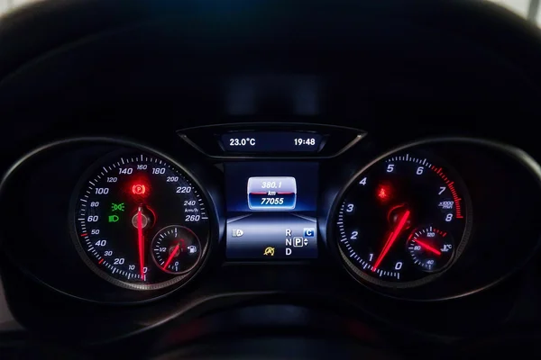 Mercedes-Benz GLA (H247) (2020) — foto 5 van 44