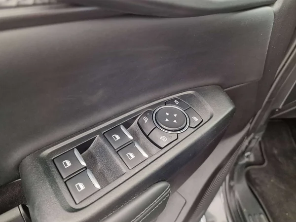 Ford Ranger — foto 8 van 17