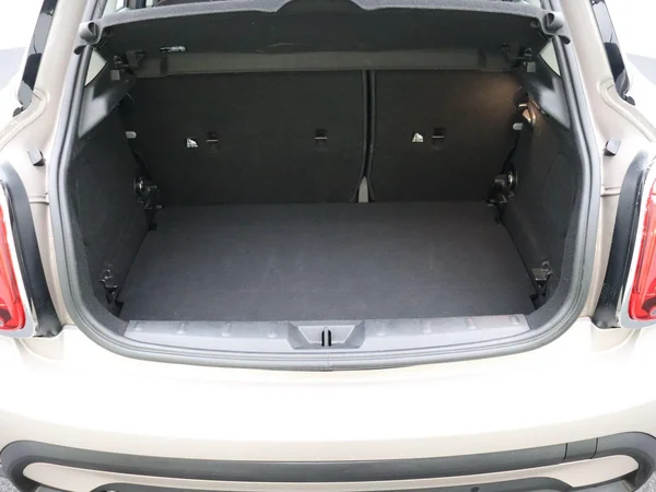 MINI Cooper (2024) — foto 11 van 23