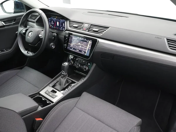 SKODA Superb Combi (2024) — foto 23 van 34
