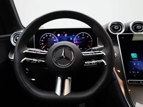 Mercedes-Benz GLC (2025) — foto 49 van 51