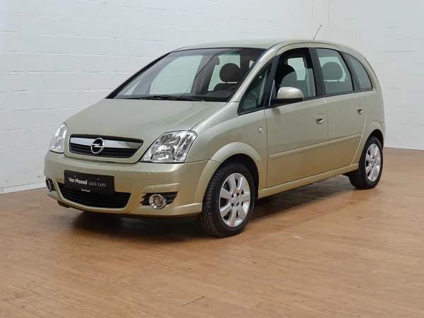 Opel Meriva (2008) — foto 21 van 25