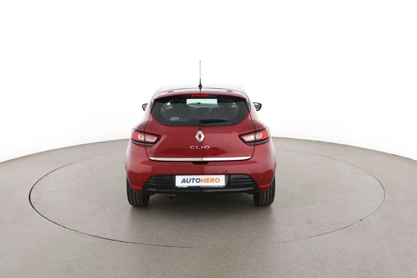 Renault Clio (2017) — foto 11 van 16
