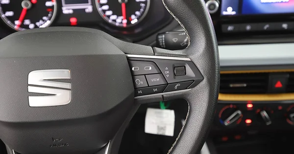 Seat Arona (2022) — foto 18 van 48