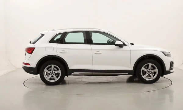 Audi Q5 (2021) — foto 28 van 31