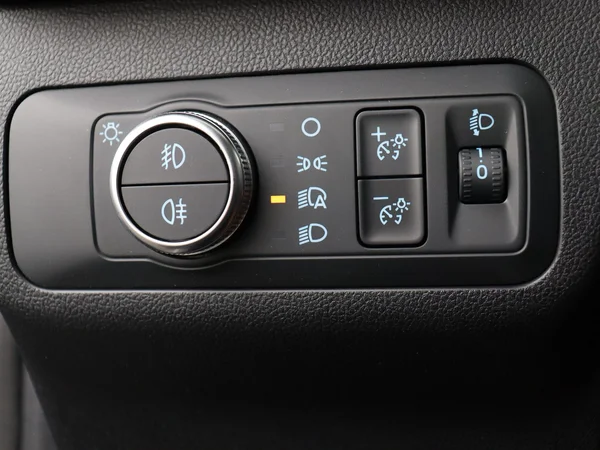 FORD Kuga (2022) — foto 19 van 28