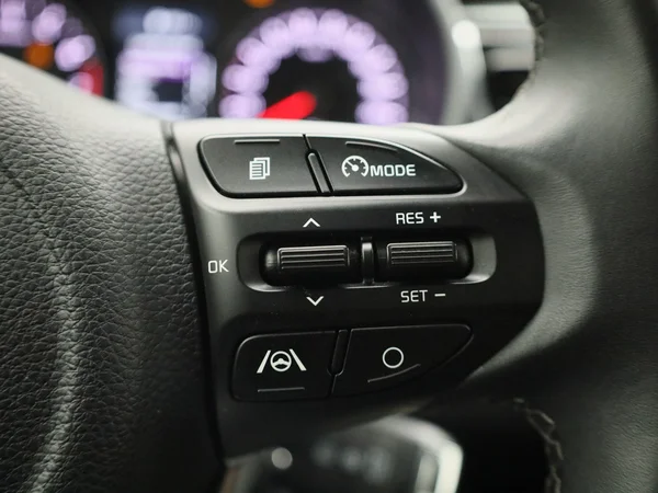 Kia Rio (2023) — foto 17 van 35