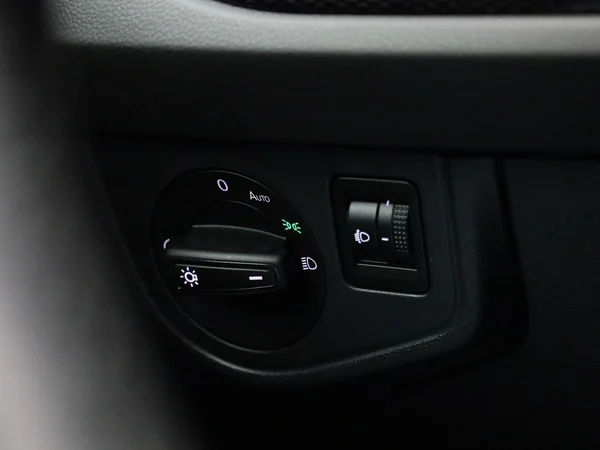 Volkswagen Polo (2023) — foto 17 van 37