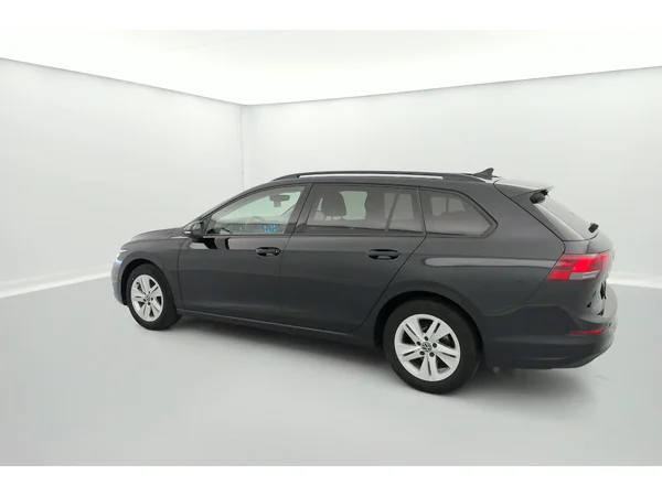 VOLKSWAGEN Golf Variant VIII (2021) — foto 2 van 36