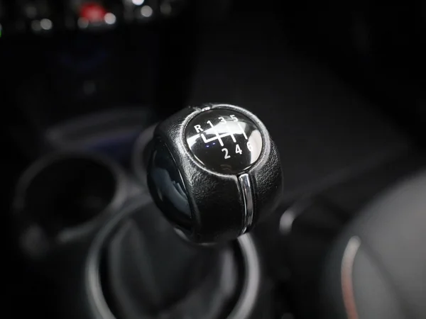MINI One (2022) — foto 13 van 31