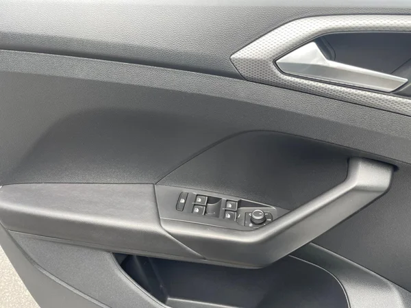 VOLKSWAGEN T-Cross (2022) — foto 7 van 21