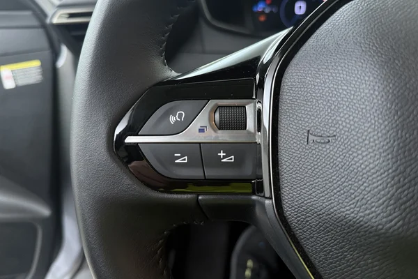 Peugeot 208 (2025) — foto 6 van 20