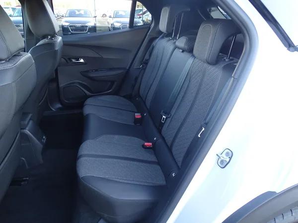 Peugeot 2008 (2025) — foto 6 van 23