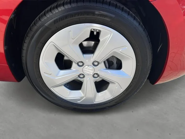 Suzuki Swift (2025) — foto 16 van 19