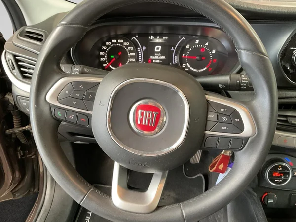 FIAT Tipo Sedan (2016) — foto 4 van 22