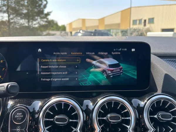 MERCEDES-BENZ GLA (H247) (2022) — foto 11 van 31