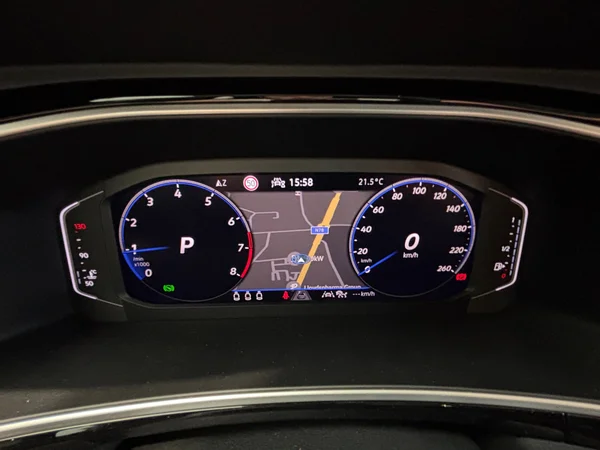 VOLKSWAGEN T-Roc (2025) — foto 15 van 16