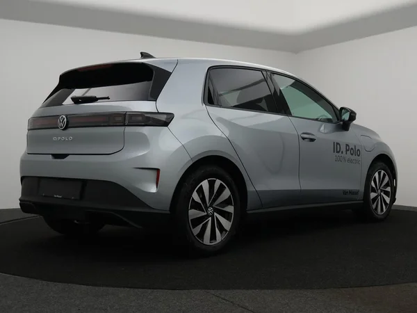VOLKSWAGEN ID.Polo (2026) — foto 12 van 23