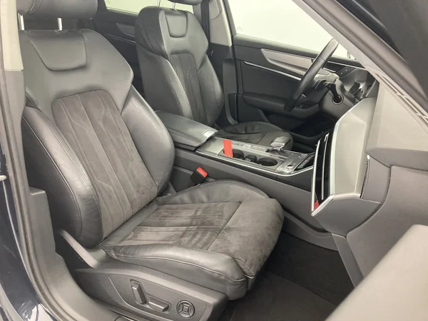 AUDI A6 Avant (2019) — foto 11 van 27