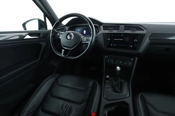 Volkswagen Tiguan (2020) — foto 4 van 16