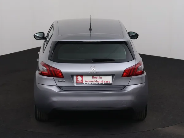 PEUGEOT 308 (2021) — foto 24 van 27