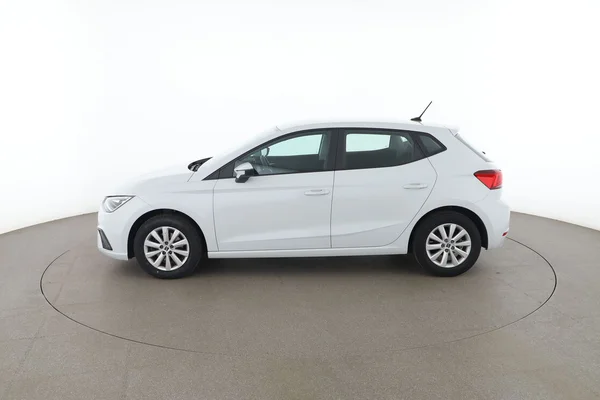 Seat Ibiza (2022) — foto 9 van 16