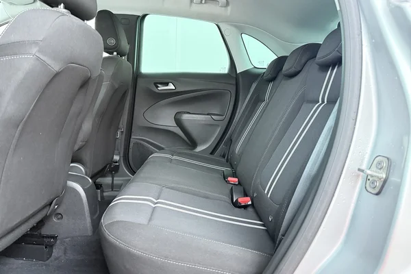Opel Crossland (2023) — foto 15 van 16