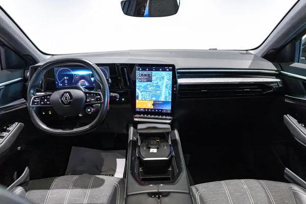 Renault Austral (2023) — foto 9 van 34
