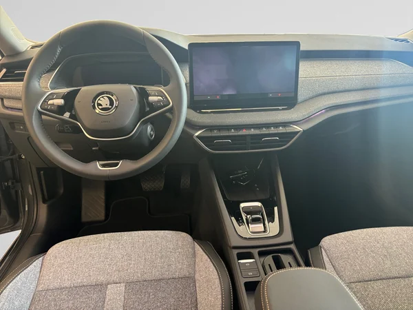 SKODA Octavia Combi (2025) — foto 9 van 24
