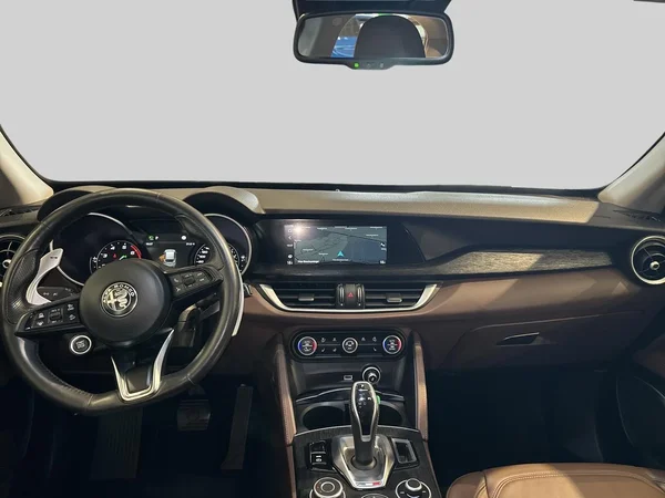 Alfa Romeo Stelvio (2021) — foto 15 van 15