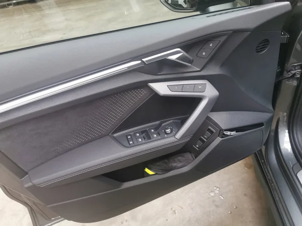 AUDI A3 Sportback PHEV (2026) — foto 4 van 16