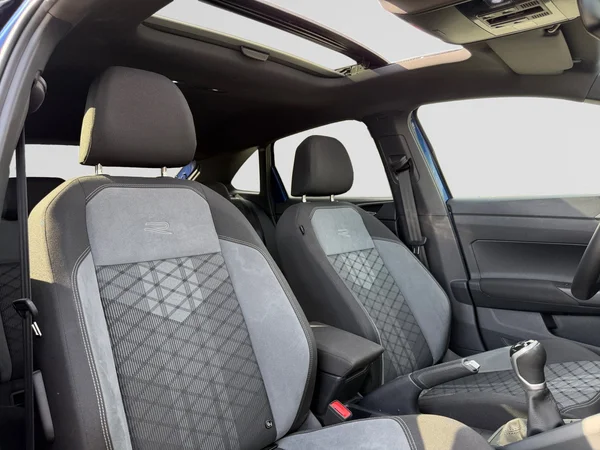 VOLKSWAGEN Taigo (2024) — foto 15 van 18