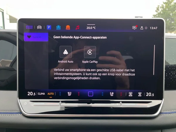 VOLKSWAGEN Tiguan (2025) — foto 5 van 22