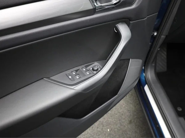 SKODA Kodiaq (2019) — foto 5 van 21