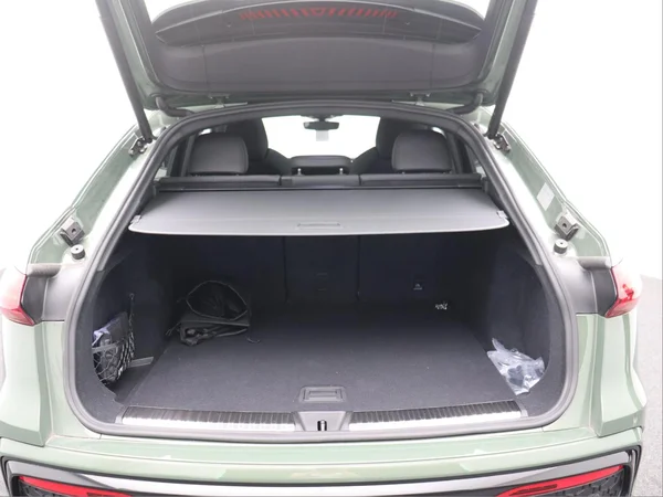 AUDI Q5 Sportback (2025) — foto 17 van 21