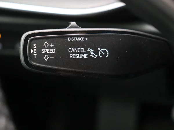 SKODA Superb Combi (2025) — foto 6 van 18