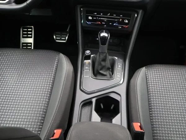 Volkswagen Tiguan (2022) — foto 10 van 29