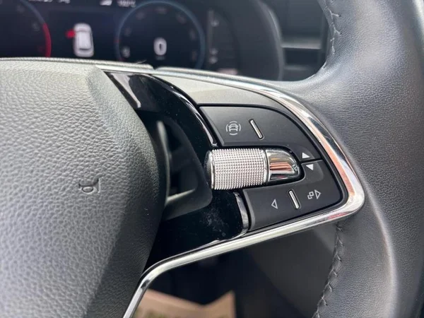 SKODA Kamiq (2022) — foto 10 van 29