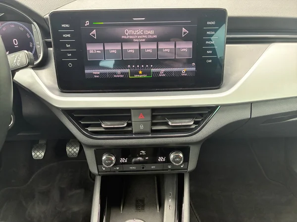 SKODA Kamiq (2023) — foto 4 van 22