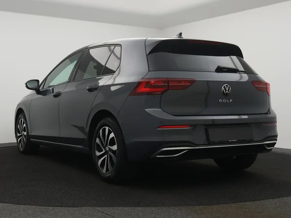 VOLKSWAGEN Golf VIII (2023) — foto 18 van 25