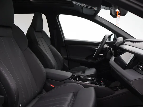 AUDI Q6 e-tron (2025) — foto 7 van 25