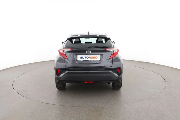Toyota C-HR (2019) — foto 11 van 16