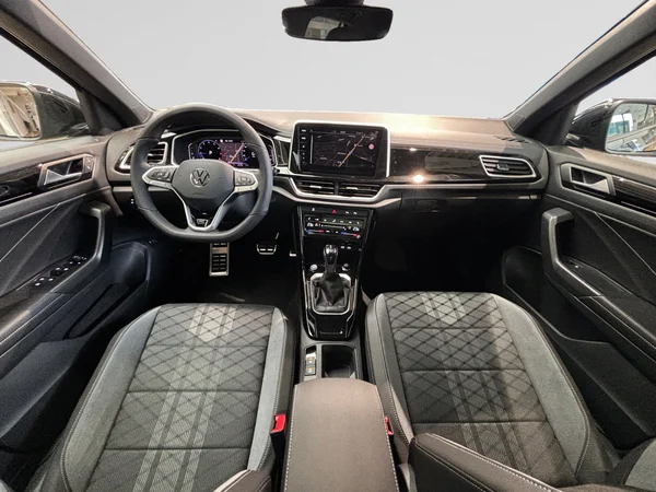 VOLKSWAGEN T-Roc (2025) — foto 10 van 16