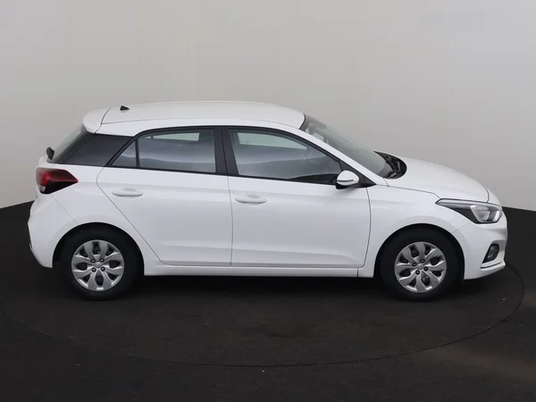 HYUNDAI i20 (2019) — foto 20 van 24